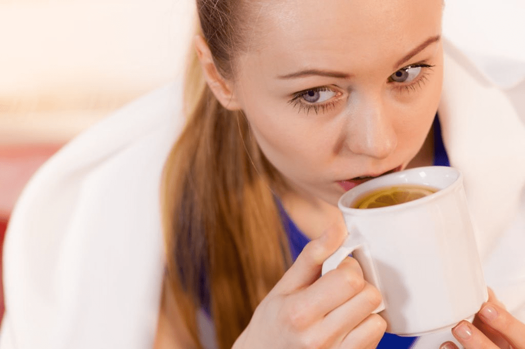 Tooth extraction healing process with a coffee cup